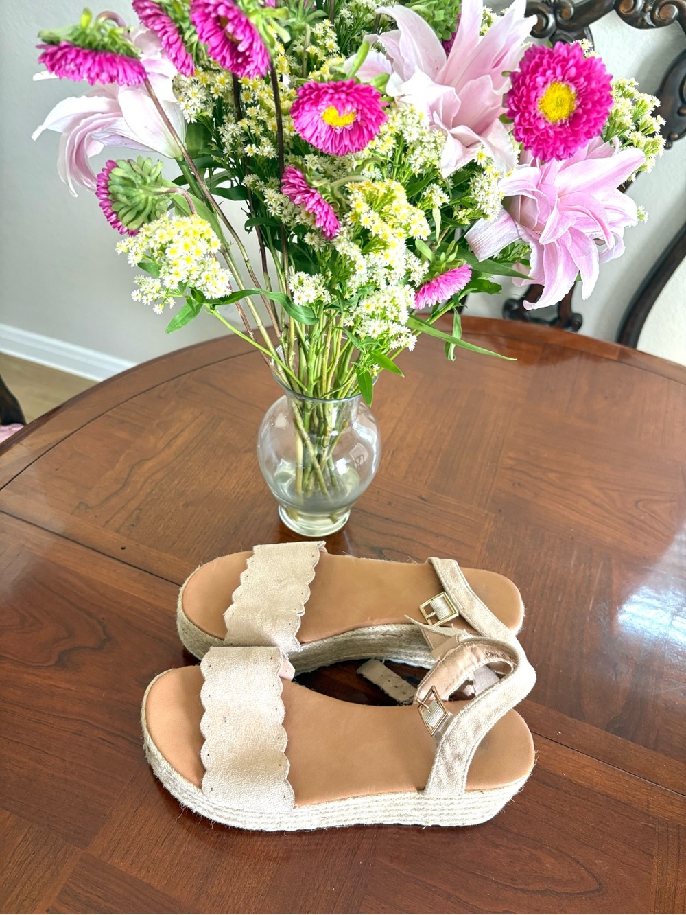Women’s Cream Espadrille Platform Sandals with Scalloped Strap - Picture 3 of 8